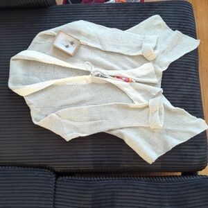 NWOT Light Grey 100% Cashmere Girl Cardigan Size M And Elegant Earrings